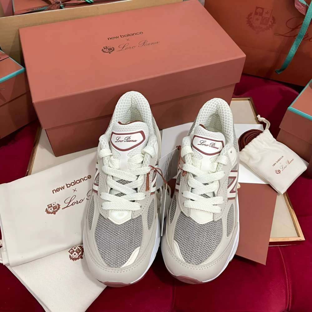 Tênis New Balance x Loro Piana x 990v6