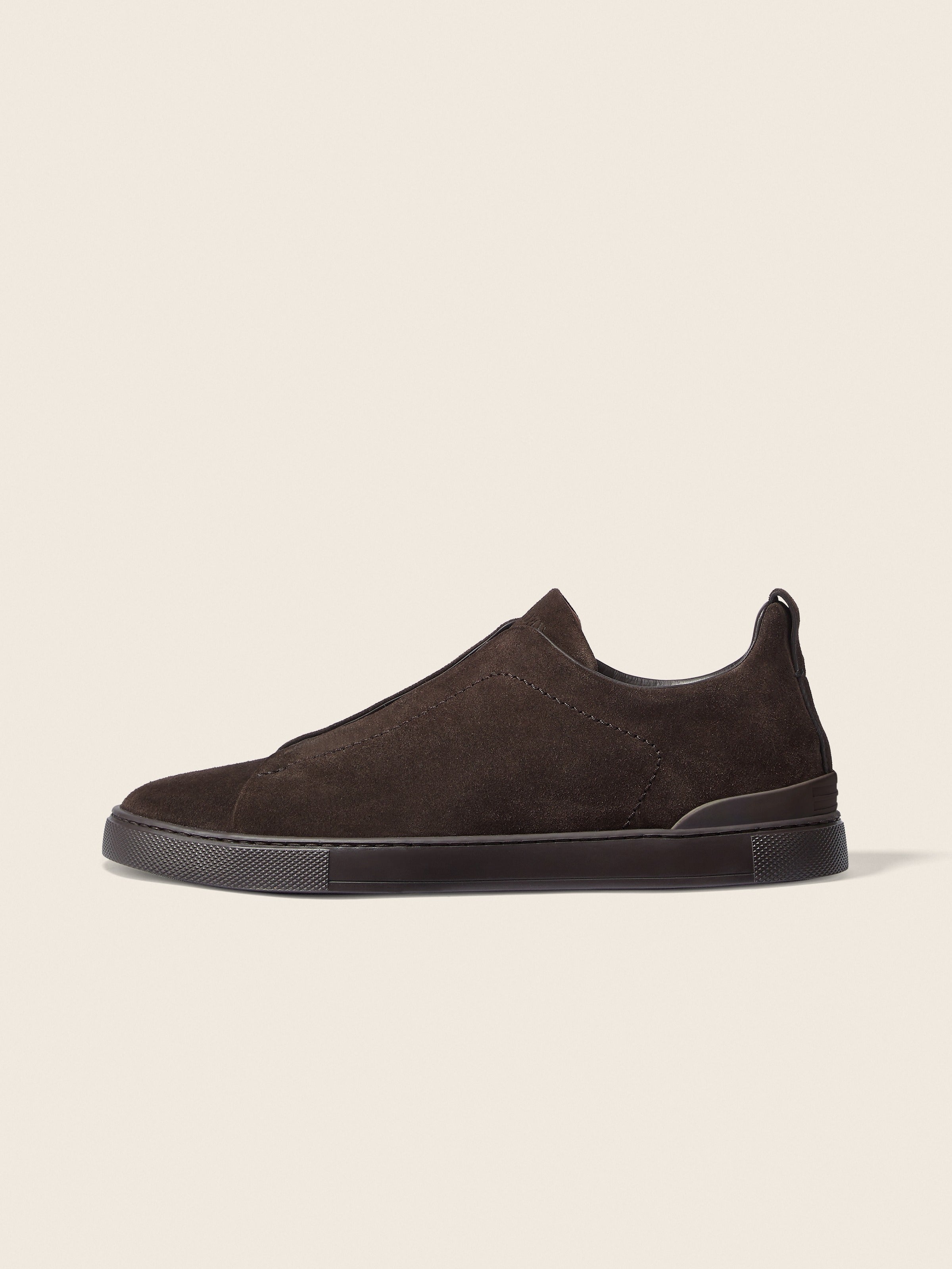 Tênis Triple Stitch™ Camurça