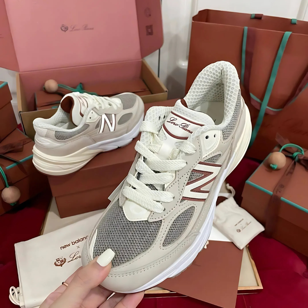 Tênis New Balance x Loro Piana x 990v6