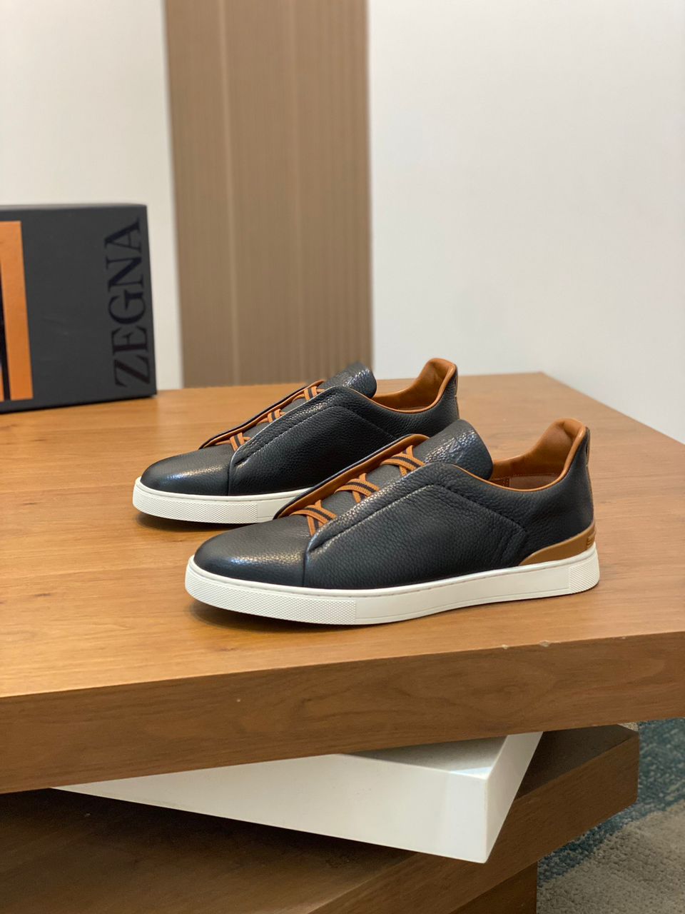 Tenis Zegna Triple Stitch Camurça