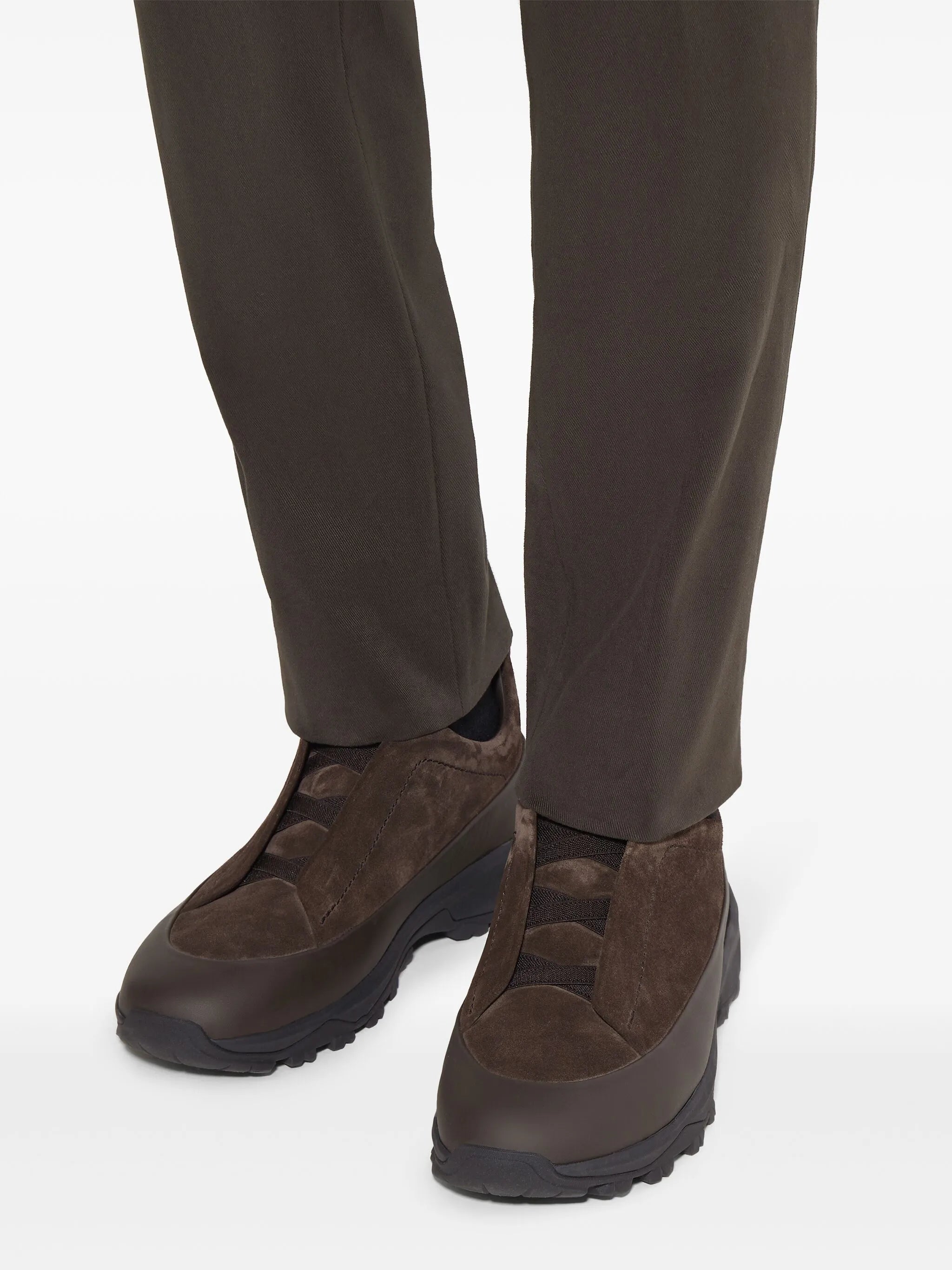 Tênis Triple Stitch™ Monte em couro marrom escuro camurça