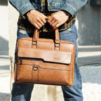 Bolsa masculina de ombro- material em couro legítimo